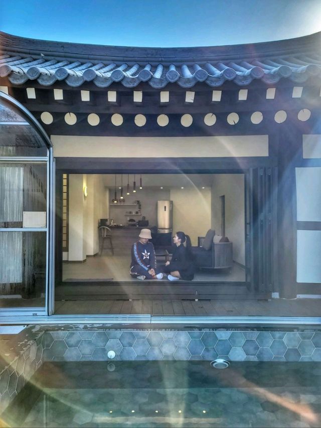한옥의 멋스러움과 세련미가 공존하는 하동 콜라니티다🏠
