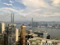又返黎港麗！