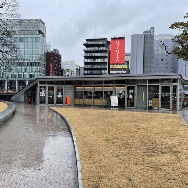 公会堂前広場