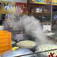 한걸음마다 맛집 가득! 속초시장 존맛 가게 2군데