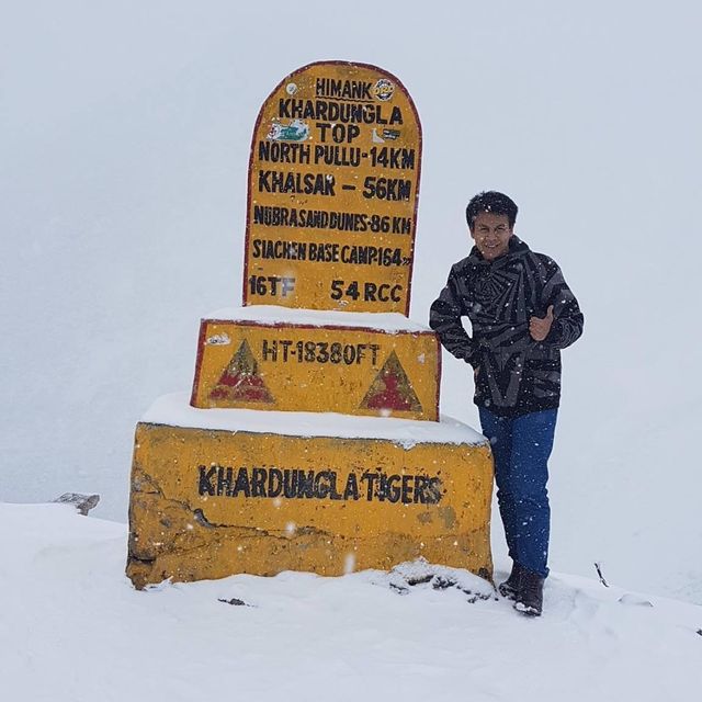 Snowy Khardung La Pass 