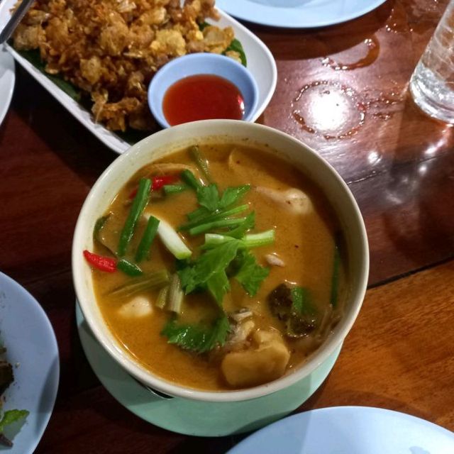 ร้านลาบเป็ดอุดร สาขาหัวไทร