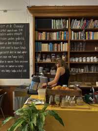 네덜란드 헤이그 서점 겸 카페, The Bookstor Cafe