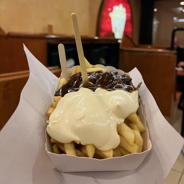 Yummy Frites (Fries) in Antwerp