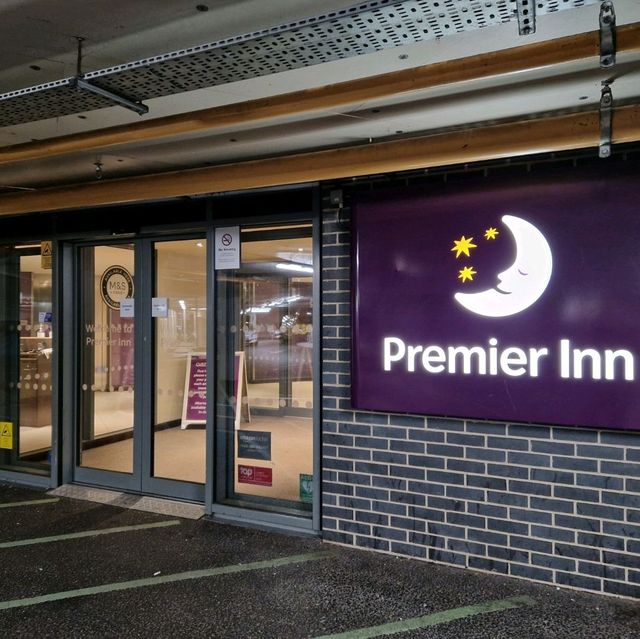 A stay at Heathrow Airport hotel