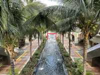 Sanya’s Yalongwan Mall 