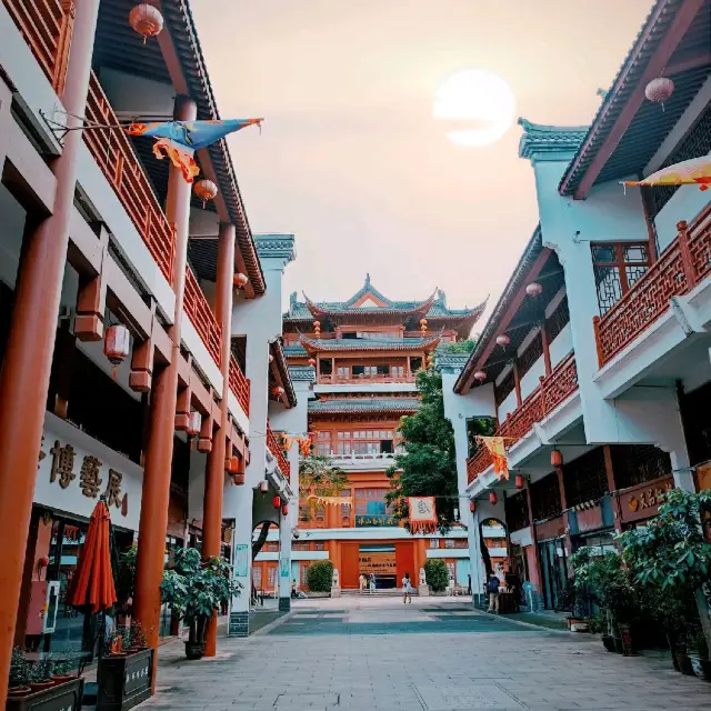 Shenzhen`s Small Forbidden city 😍