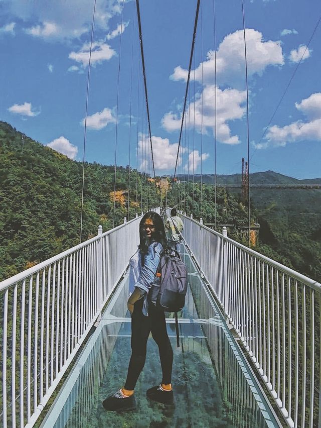 Glass Bridge Experience in Zhejiang 🌁✨