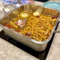 牛駅麻辣火鍋 - 抵食午市火鍋