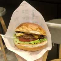 牛頭角工廈手工漢堡🍔 
