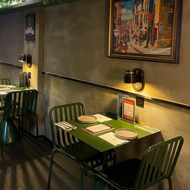 Soho 區邊chill食西餐🤓