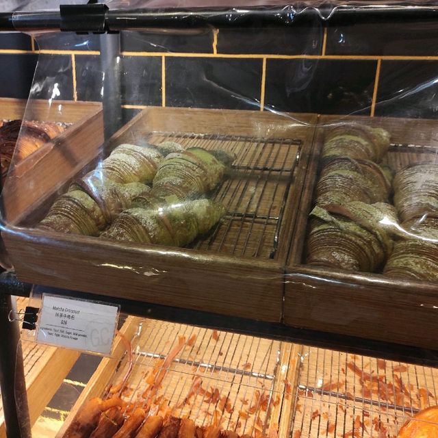 期望過高既牛角包