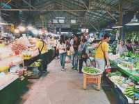 ตลาดน้ำดอนหวาย นครปฐม