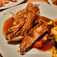 buffet นานาชาติ ฟัวกราส์ วากิว ขาหมู เป็ดปักกิ่ง