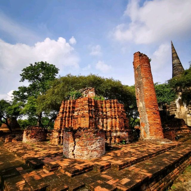 ความงามที่มีมนต์ขลัง ณ วัดพระศรีสรรเพชญ์ 