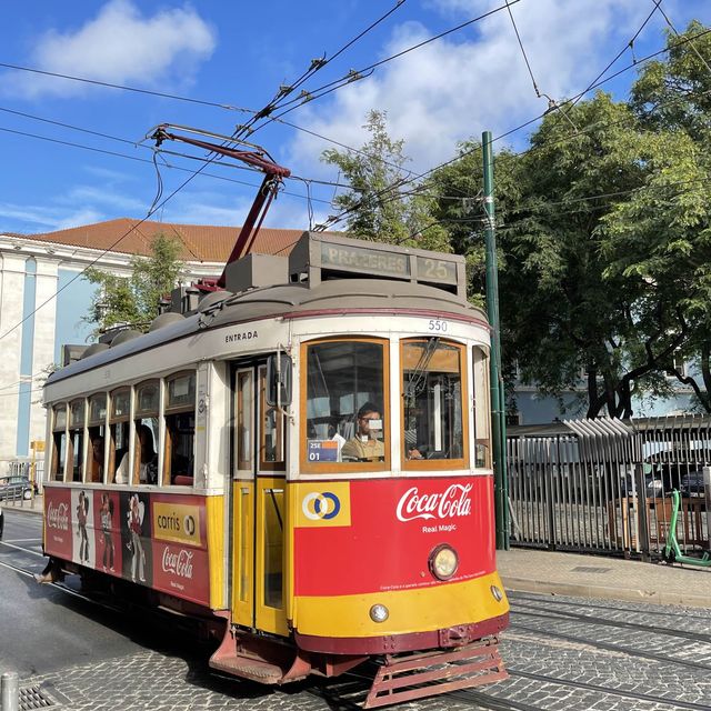 Tram 28 scenic ride 