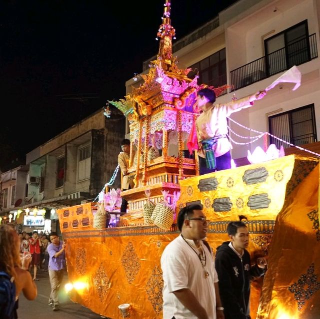 清邁節日遊行