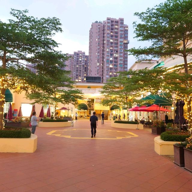 黃金海岸商場 燒烤小食 西餐廳