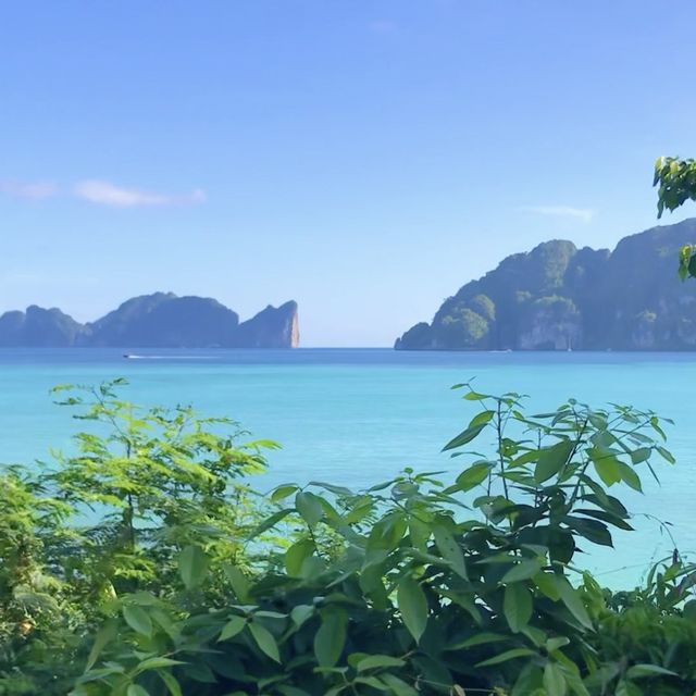 Long beach เกาะพีพีดอน น้ำใสสะอาด หาดทรายละเอียด 
