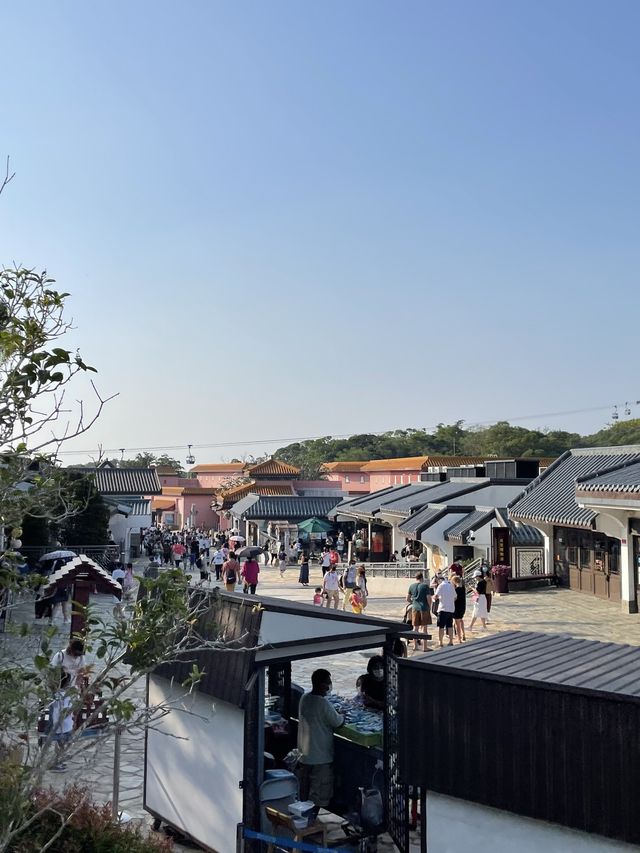 昂坪市集