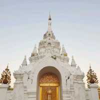 พระธาตุของคนเกิดปีระกา