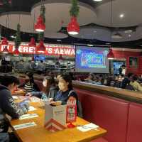 台北市信義區 ｜ TGI FRIDAYS 星期五美式餐廳