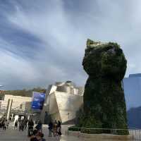 The Puppy near the Guggenheim museum