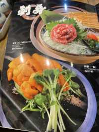 Average standard Sashimi Don in a small jap room 