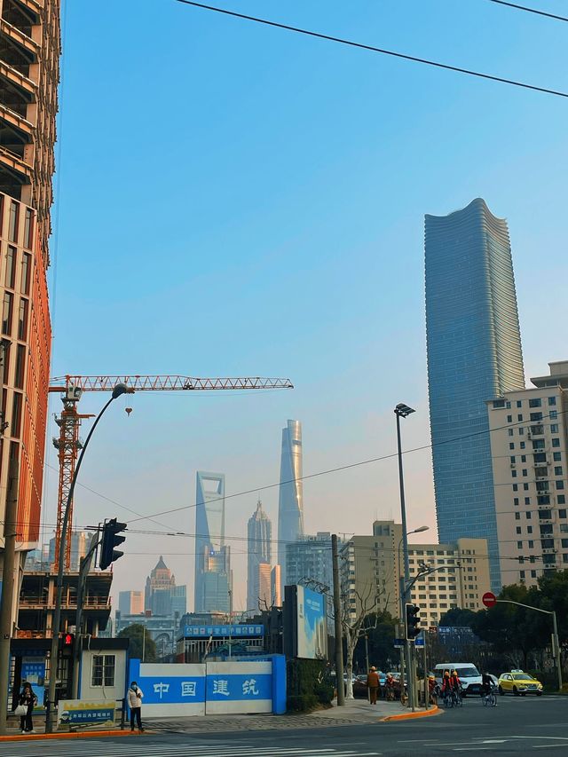 Cycling through Golden Hour in Shanghai✨⭐️