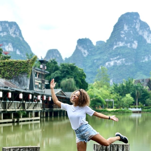 Mingshi mountain village 