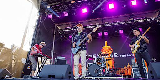 Honeybear, the Band – New Years Eve @ The Bowen Pub | Bowen Island Pub