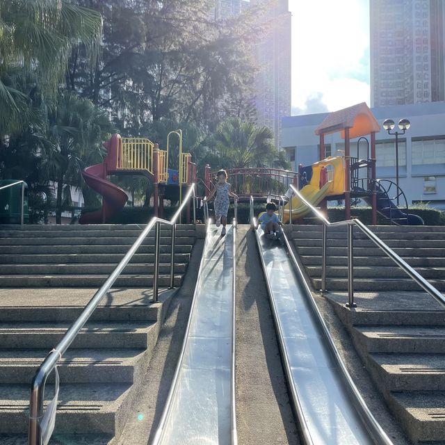 Tsuen Wan Riveria Park Playground 