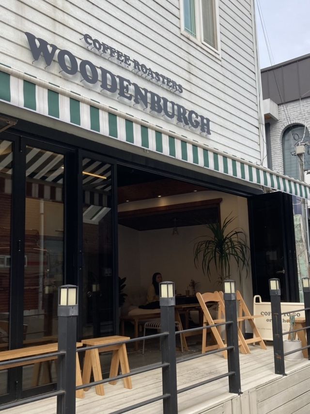 혼자 오기 좋은 유럽감성 카페 ☕️ 
