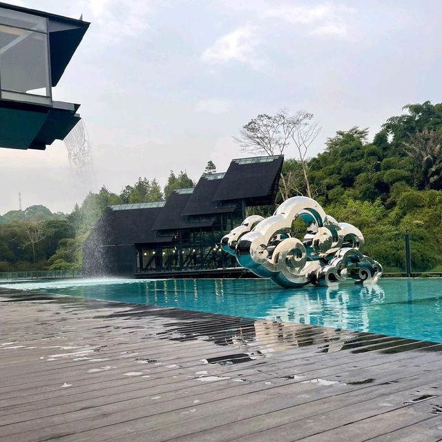 Cool New 5 Star Hotel in Bandung!