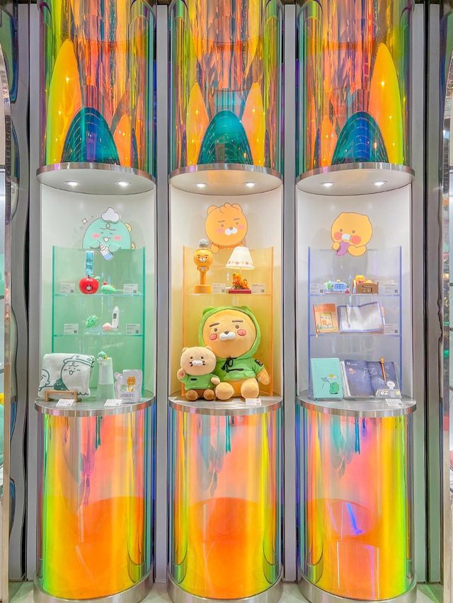카카오프렌즈 강남점 춘식이 보러 오세요!