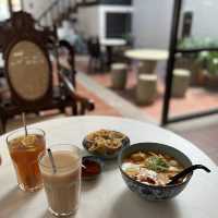 Colin Cafe - Best Nyonya Laksa in the world!