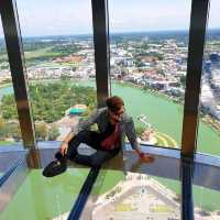 "หอโหวด ๑๐๑" (Roi Et Tower) 
