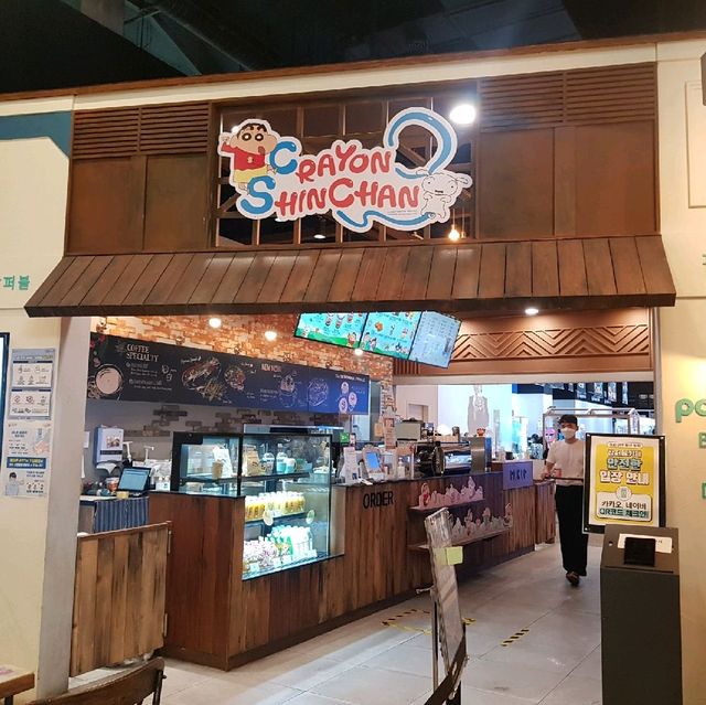 용산 아이파크몰 애니메이션 컨셉 카페