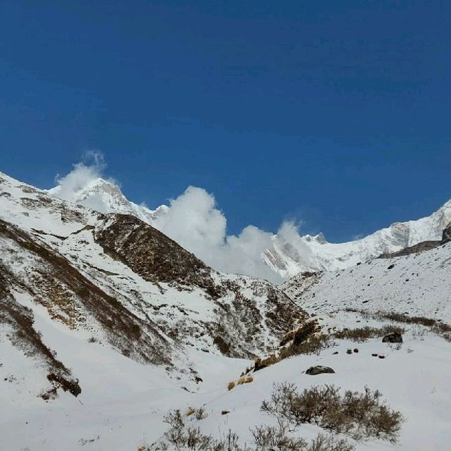 trekking to Annapurna base camp