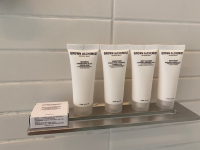 모든 것이 동글동글, 둥근 욕조가 있는 호텔에서의 호캉스 🛁