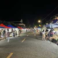 ตลาดกลางคืน หลวงพระบาง