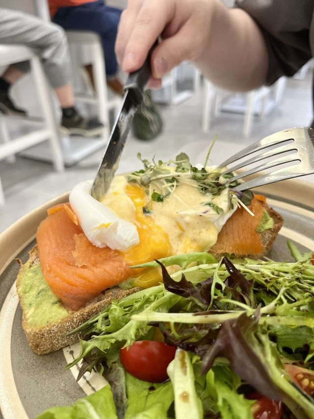 🤍 佐敦純白色打卡Cafe