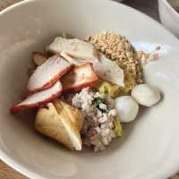 ก๋วยเตี๋ยวในรู