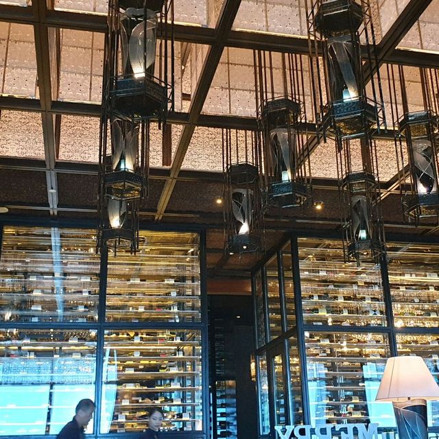 마카오의 고급식당을 찾으신다면 LAI HEEN