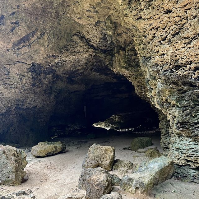 【沖縄・伊江島】歴史ある美しい洞窟