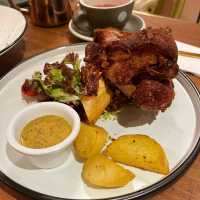 旺角｜少女心小清新霓虹燈下嘅精緻泰菜🇹🇭🍹🍖