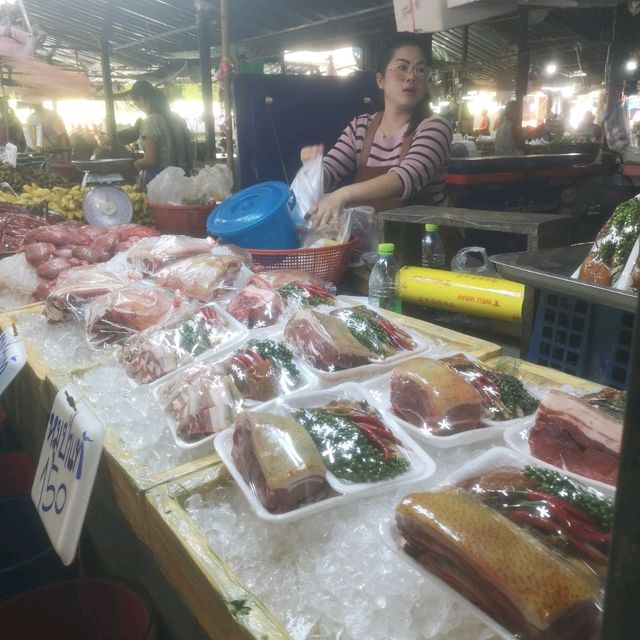 เดินหาของป่า🍖ตลาดบ้ายห้วยเดื่อ