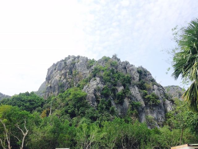อุทยานแห่งชาติเขาสามร้อยยอด
