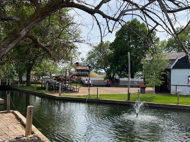 Neil’s Dutch Village - Michigan 