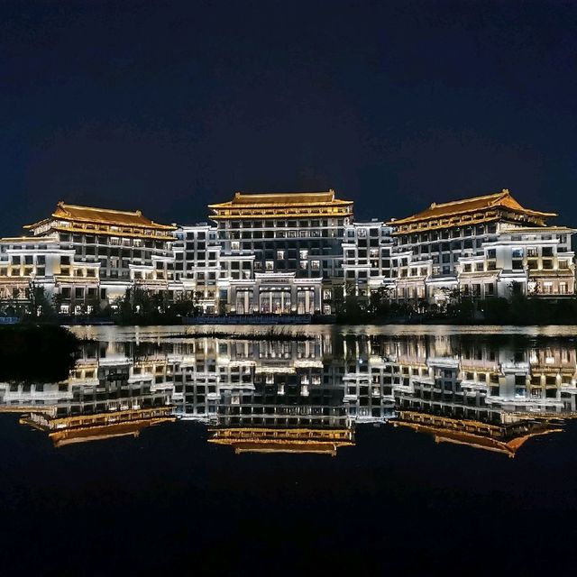 Jiuzi Old Town(鸠兹古镇) at night